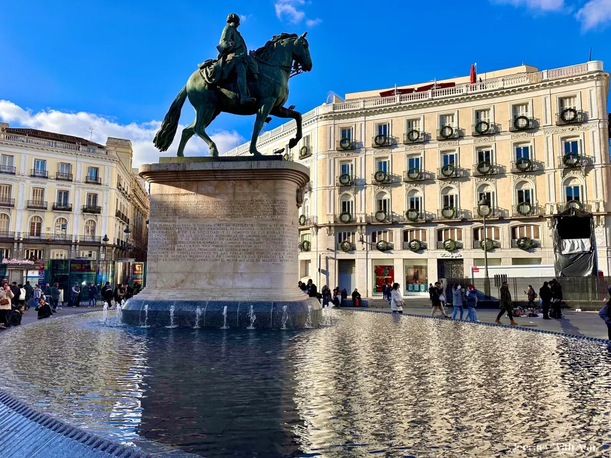 Что делать в Мадриде на Рождество и Новый год: ярмарки, катки, парады и транспорт in Spain