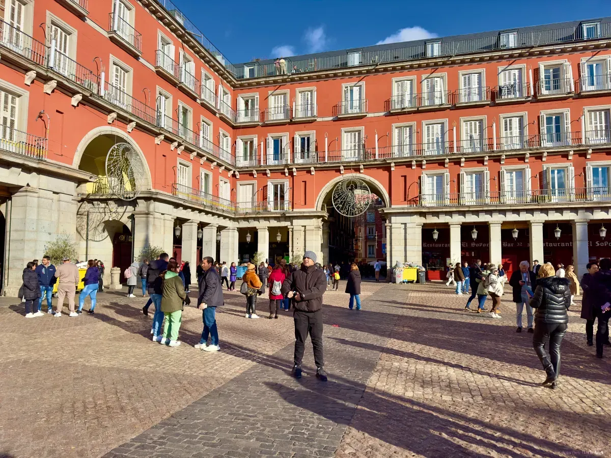 Что делать в Мадриде на Рождество и Новый год: ярмарки, катки, парады и транспорт in Spain